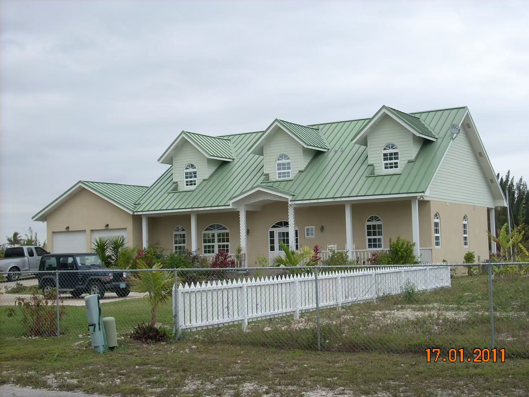 搭建完工后的輕鋼別墅